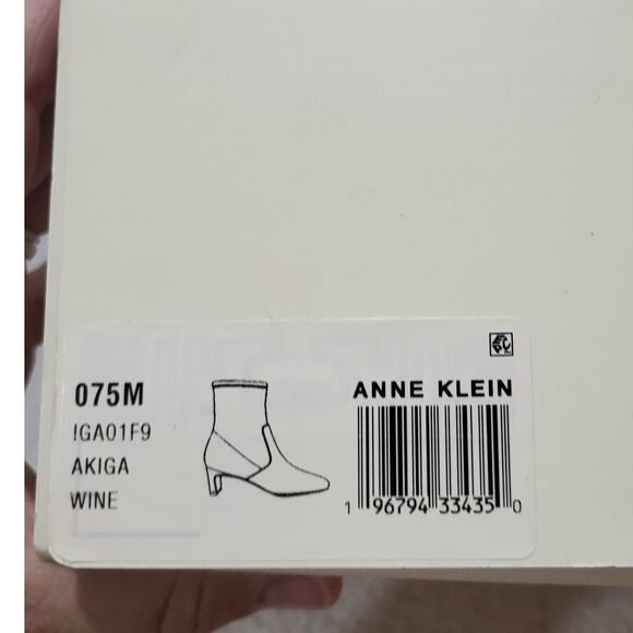 NEW Anne Klein Women's Iga Kitten Heel Ankle Boot Wine size 7.5 M - Picture 6 of 6